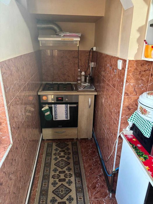 Vand apartament cu 2 camere