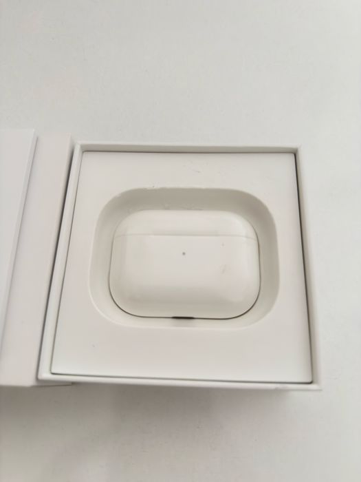 Vând AirPods Pro Gen 1 originale