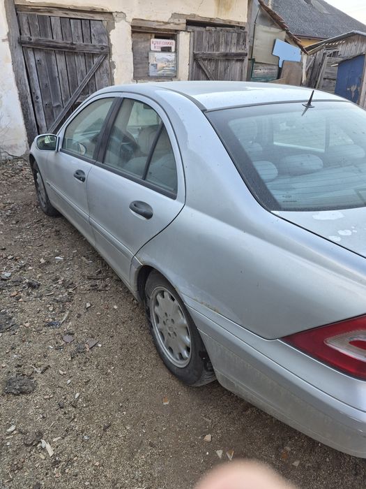 Vand Mercedes c180