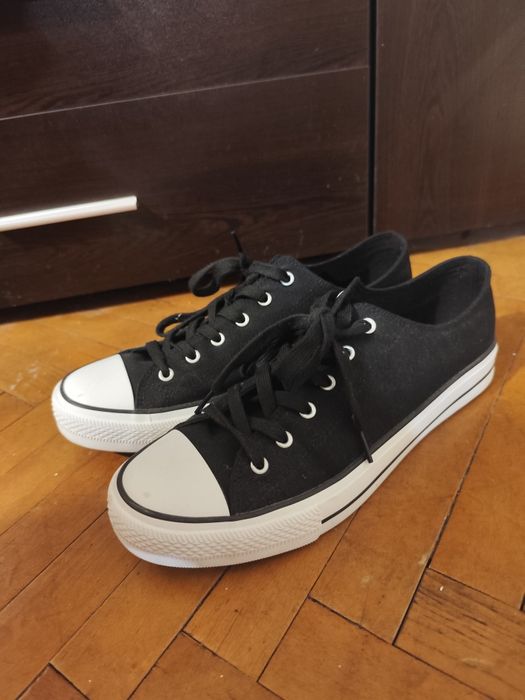 Универсални кецове