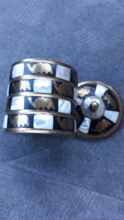 Шкатулка с перламутром