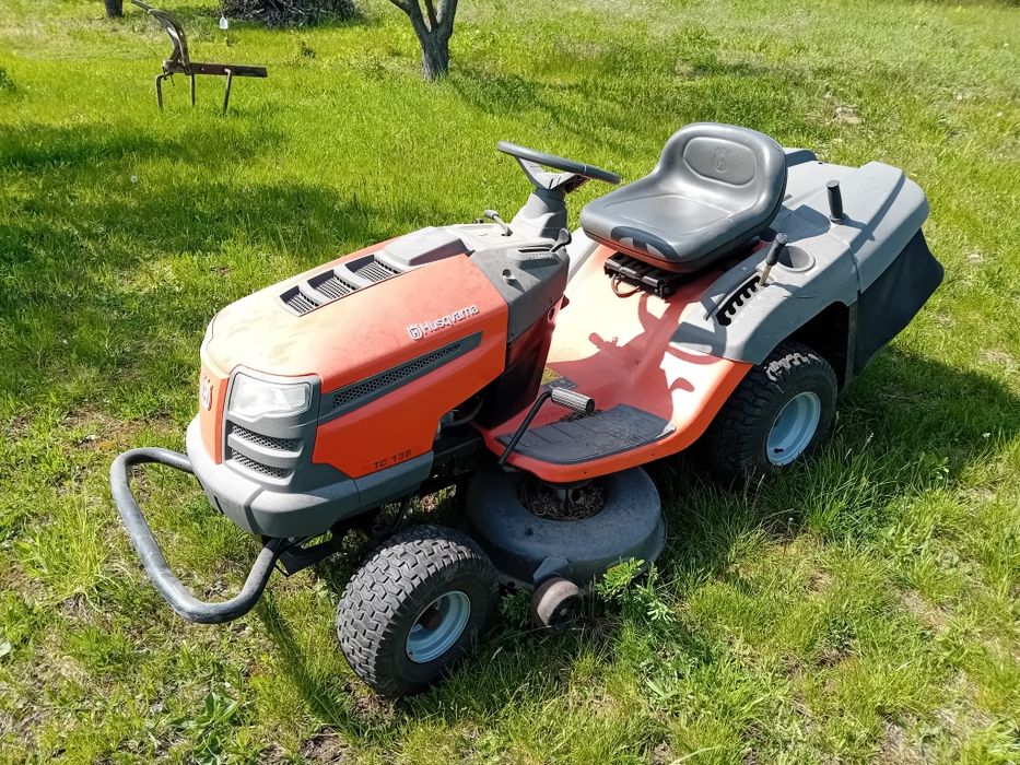 Tractoras tuns gazon iarba Husqwarna 16CP 500cc