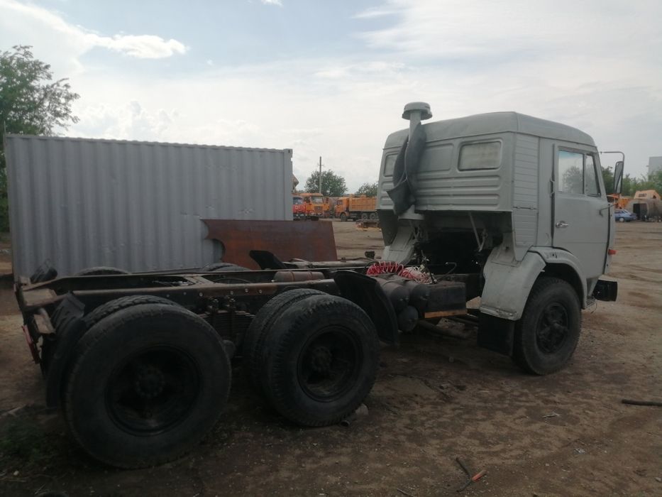 Продам тягач Камаз с седлом