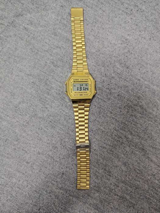 Vand Ceas Casio Retro Gold
