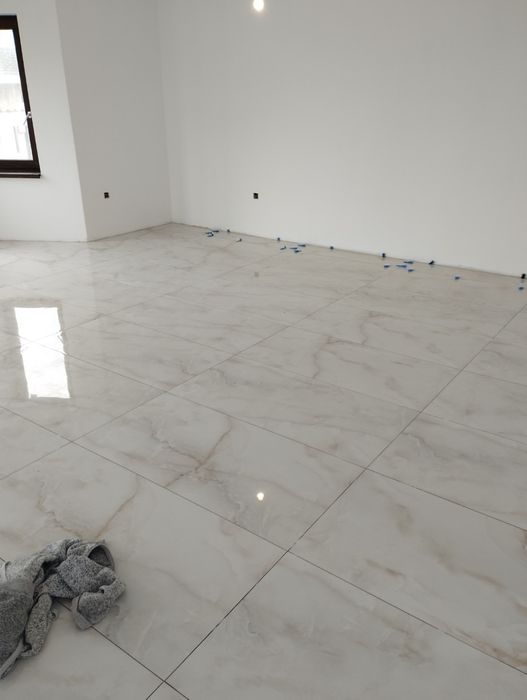 Amenajări interioare și exterioare