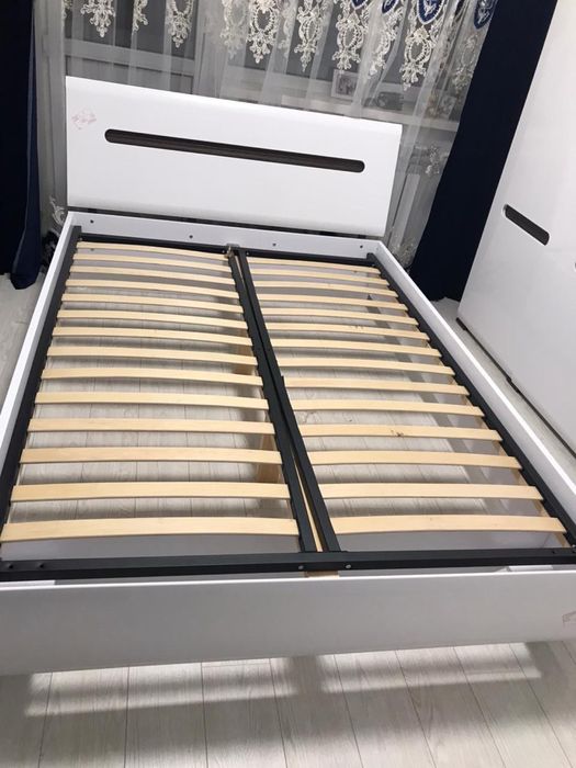 Кровать продам срочно