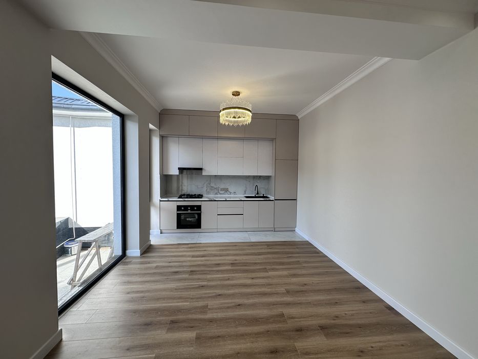 Юнусобод Хасанбойда 2 қаватли енги ховли сотилади