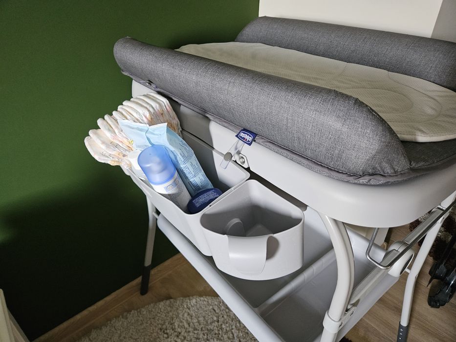 Masa de infasat Chicco