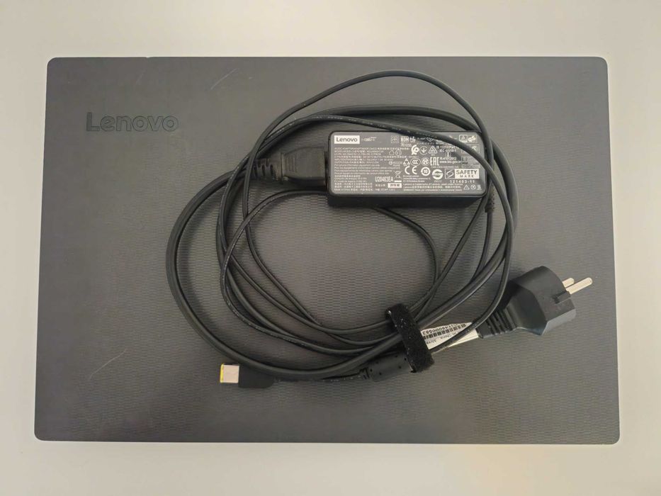 Laptop Lenovo V130-15IKB