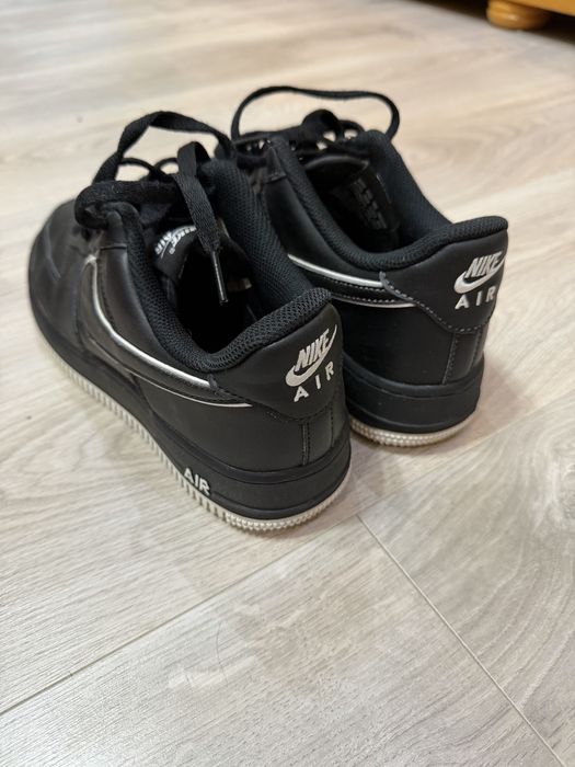 Nike Air Force 1 negru cu alb