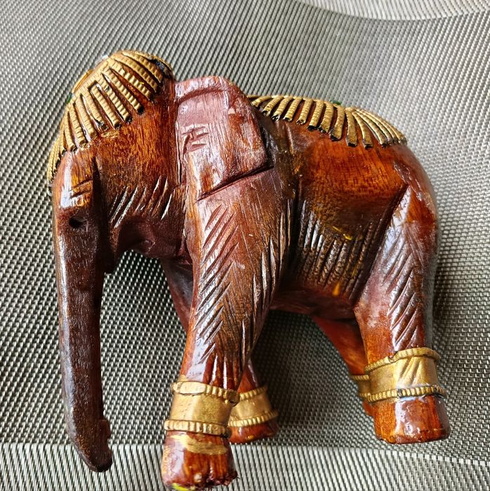 Статуэтка Слон из дерева