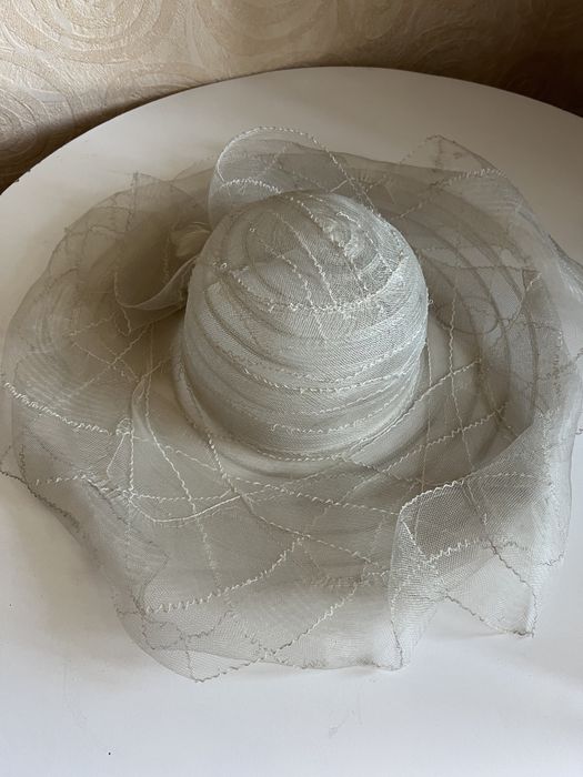 Шляпы на пляж разные