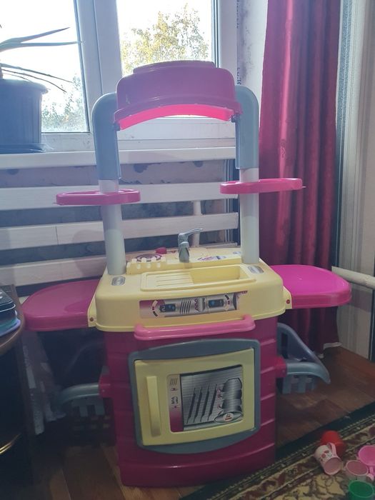 Продам детскую кухню
