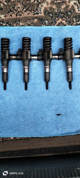 Vând injectoare passat b6