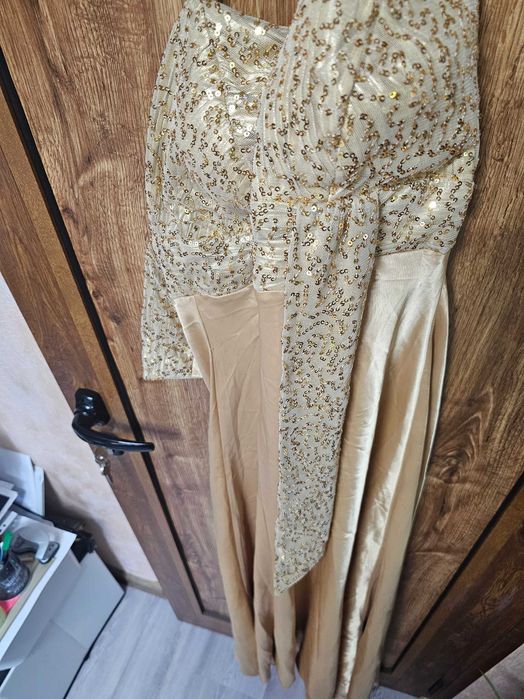 Бална Рокля с камъни