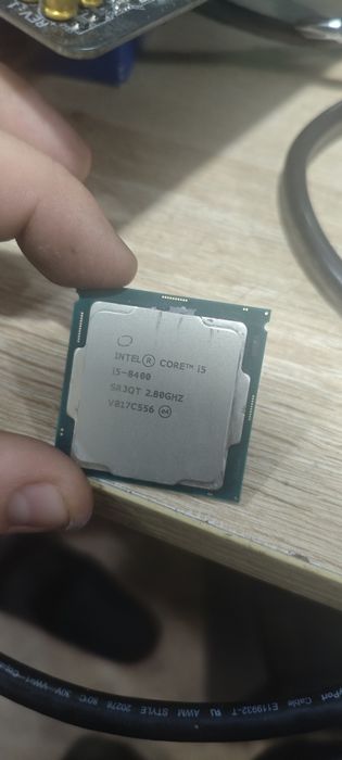 Процессор i5 8400