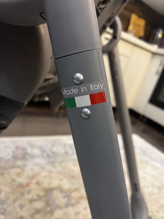 Стульчик детский Chicco Polly Magic серый