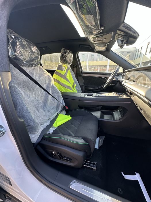 Voyah Free 318 25/25 yangi taer