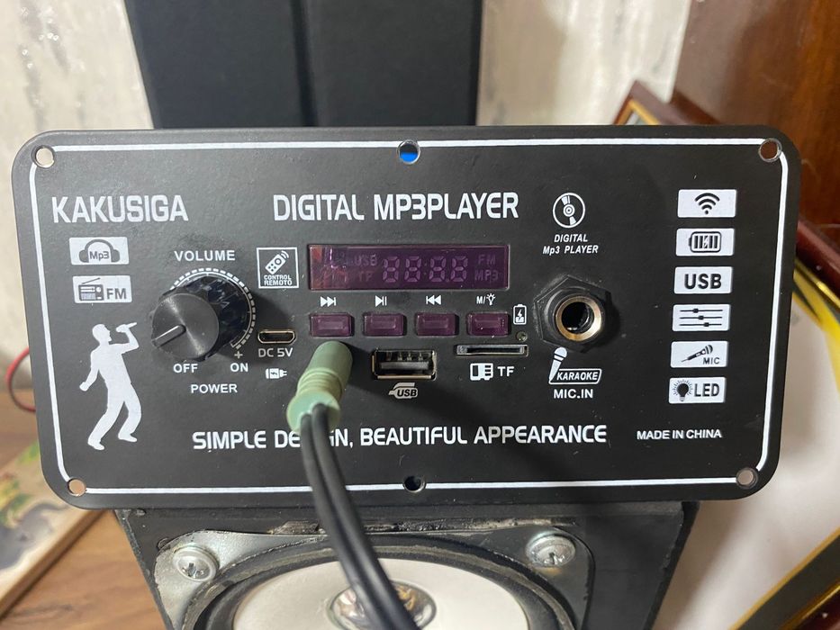 Проигрыватель на батарейках