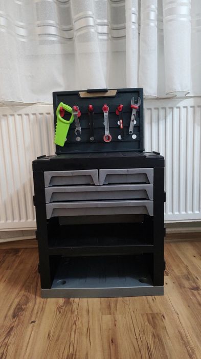 Suport pentru scule de jucărie