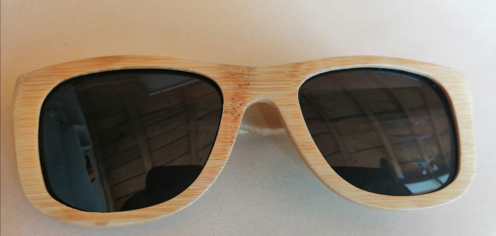 Ochelari de soare cu rama din bambus