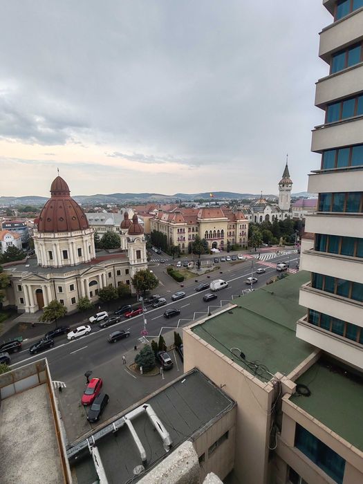 De vânzare apartament 1 cameră, ultracentral, 31 mp, et. 8/10, extra terasă comună pe palier