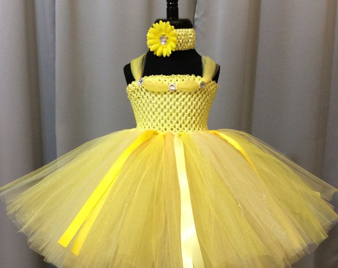 Rochita galbena TUTU Soare Stea Luna carnaval serbare petrecere cadou