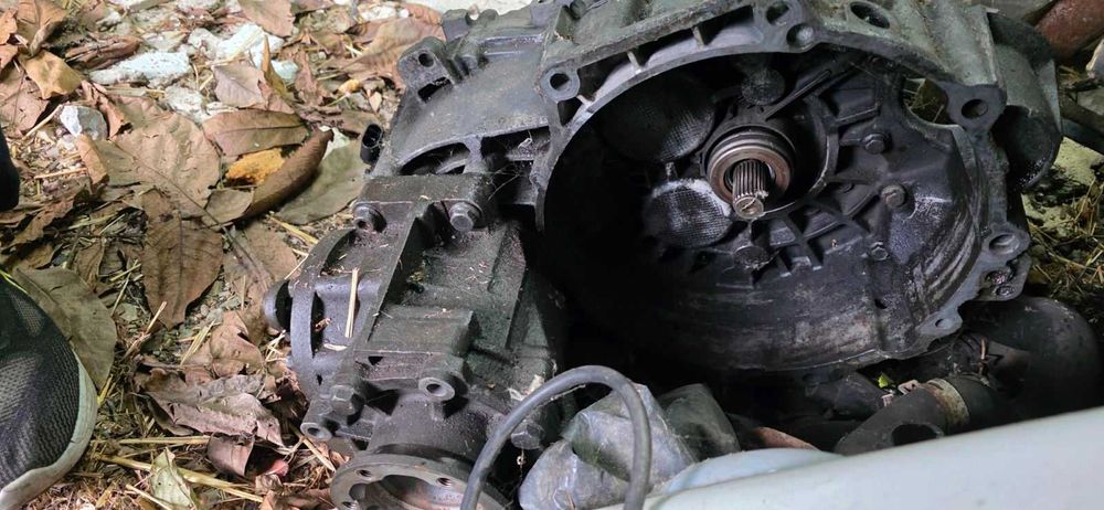 Скоростна кутия 4X4(5степенна)- Голф 4/Ауди А3/Шкода/Сеат