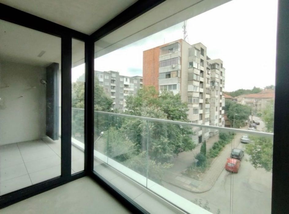 Продава се Двустаен апартамент в Велико Търново, Център - 73 кв.м за 1809 €/кв.м - Снимка #4