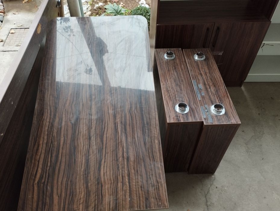 Mebel sotiladi Santayana zor