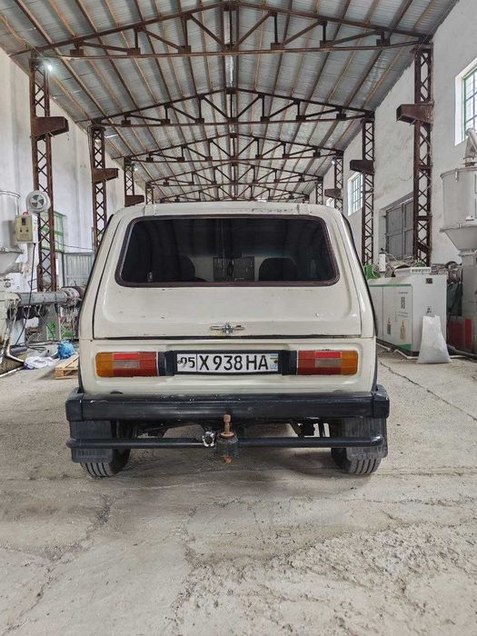 Niva satiladi sroshno