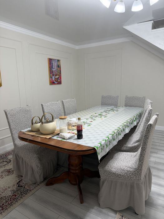 Продам стол и стулья