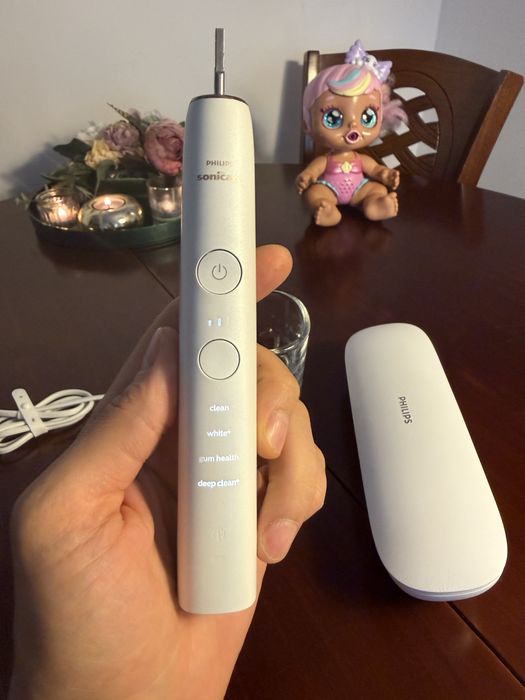 Philips Sonicare DiamondClean Seria 9000, Roz Auriu