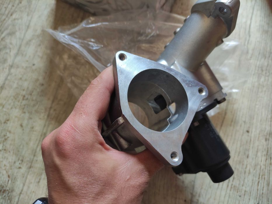 НОВ AGR (EGR) клапан за VW / Audi / Seat / Skoda