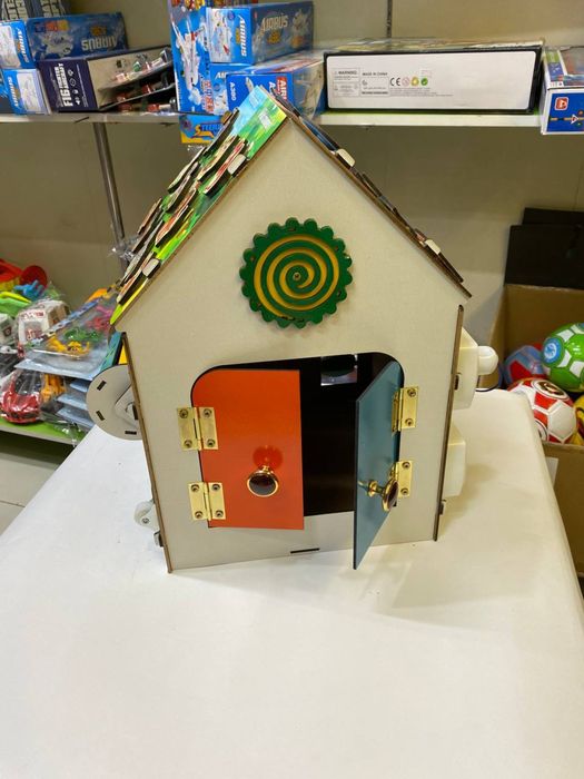 Развевайуше домик для детий  деривияне минога функсияналне