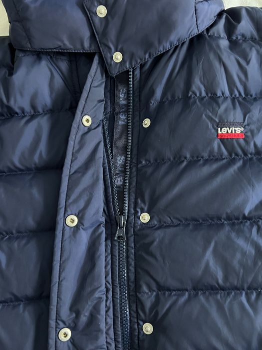 Geaca Levi’s cu glugă detașabilă