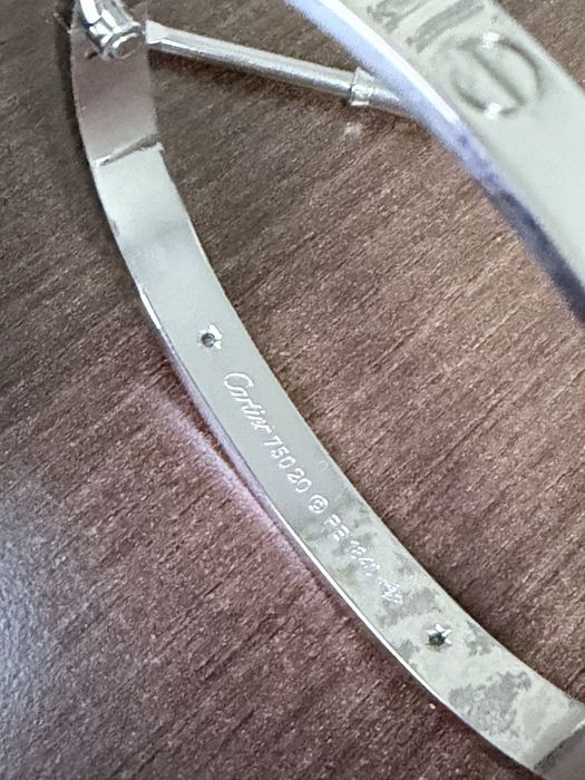 Bratara Cartier Love 4 diamonds