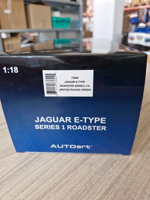 Autoart Jaguar E-Type Roadster Series I 3.8 British Racing Green 1/18