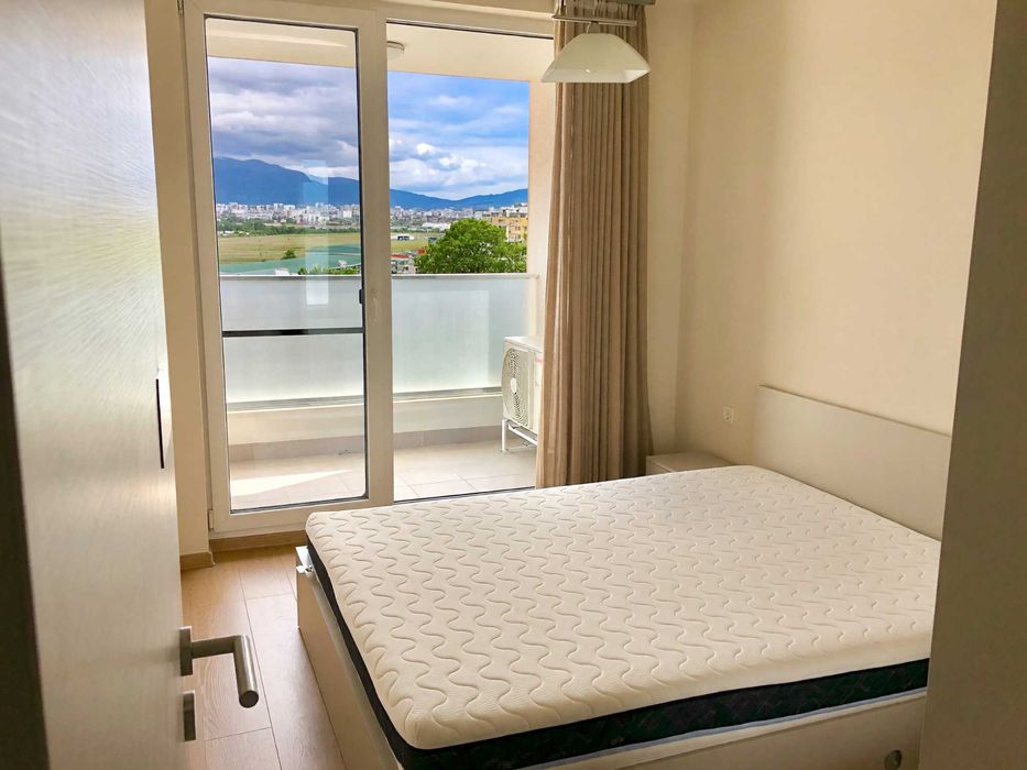 Дава се под наем Двустаен апартамент в София, Обеля 2 - 74 кв.м за 640 € - Снимка #2