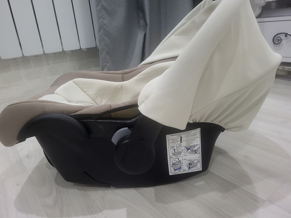 Автокресло для новорожденных