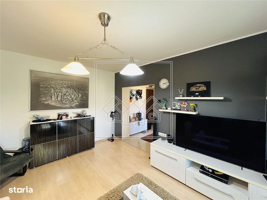 Ap modern, cu 2 camere, balcon - Zona Terezian