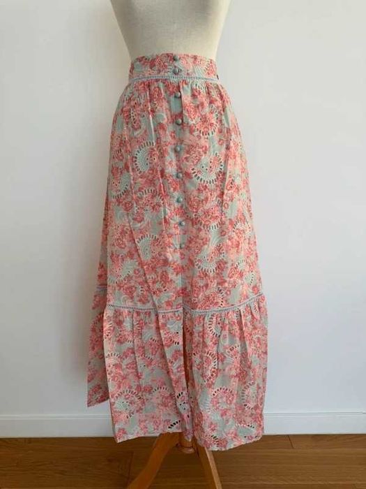 Fustă lungă, Guess;