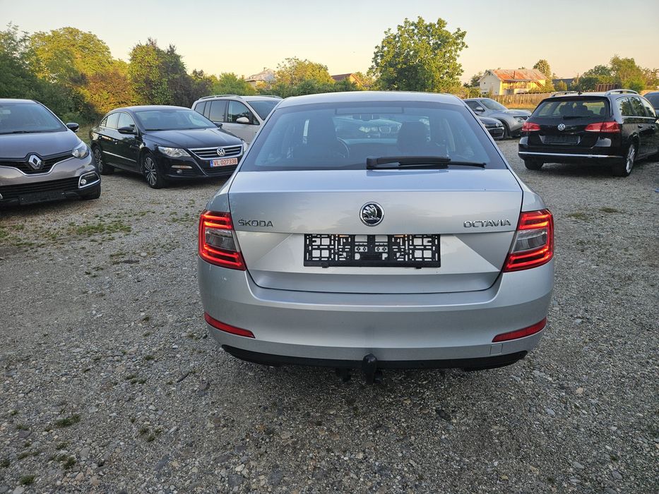 SKODA Octavia 3 ~ Euro 5 ~ 1.6 tdi 105 Cp/DSG/Berlina/SenzPark/Navi/Sc Incalzite/