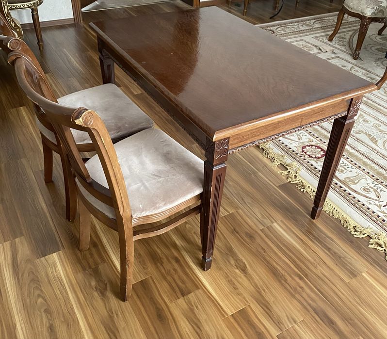 Stol va stullar: 1 stol, 4 stul, o‘lchami 120х80