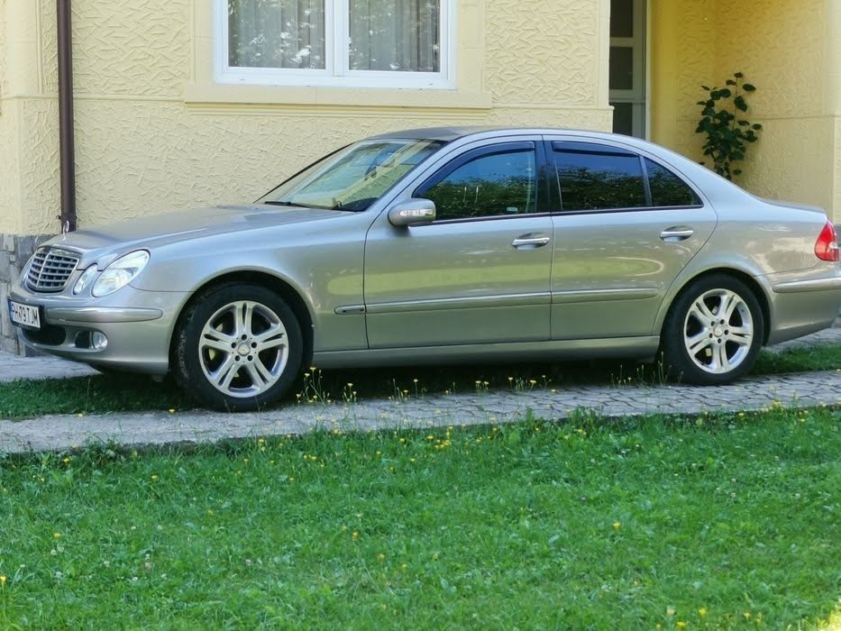 MERCEDES-BENZ E-Class 2004 — imagine 4