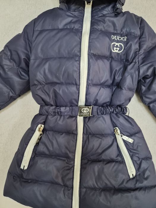 Пуховик на девочку 3-4 года