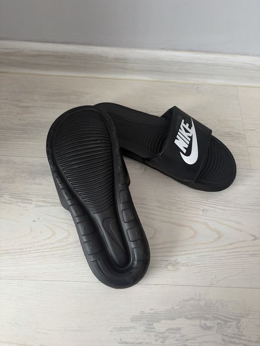 NIKE BENASSI JDI чехли нови 41 номер 26см