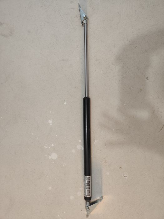 Piston 600N ridicare ușă beci HAHN