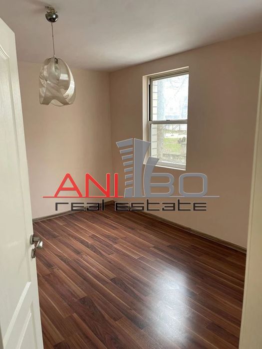 Продава се Многостаен апартамент в Варна, Спортна зала - 136 кв.м за 2353 €/кв.м - Снимка #1