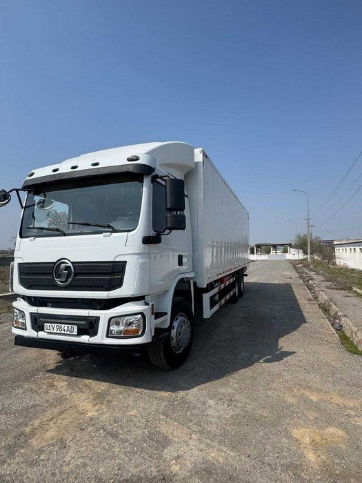 SHACMAN L3000 с колесной формулой 4х2